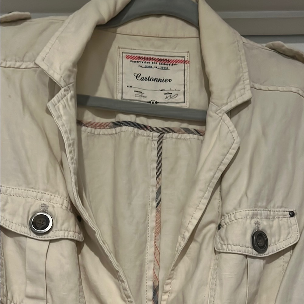 Cartonnier Off-White Trench Coat